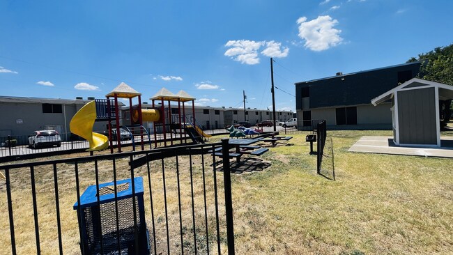 Building Photo - PTRF Rental