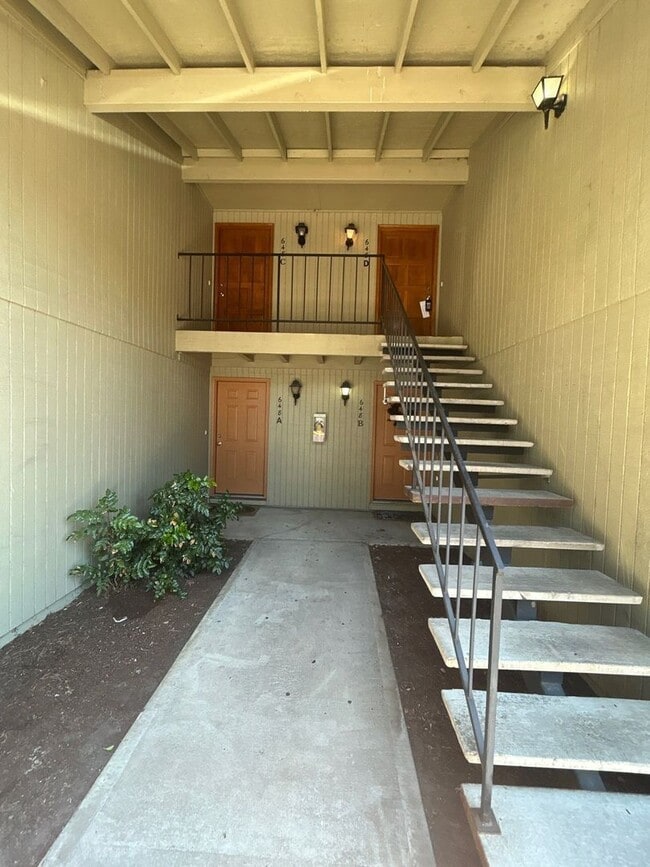 Building Photo - 648 Taybin Rd NW Unit D