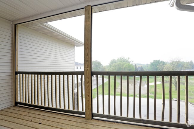 Screened-In Balcony