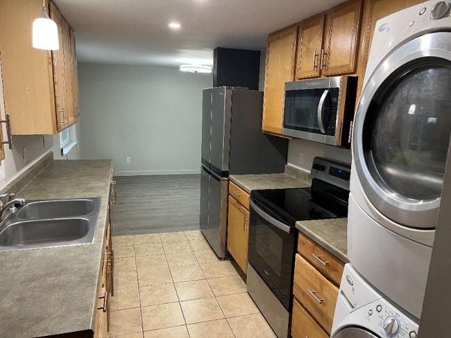 Photo - 1269 S 1st St W Unit B