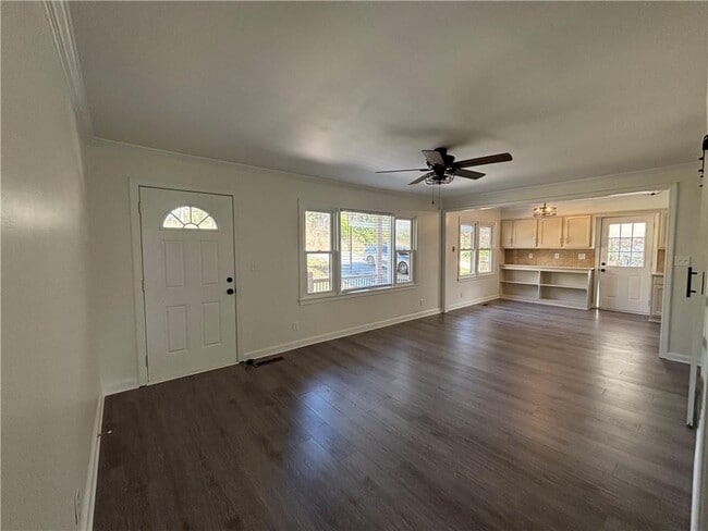 Photo - 3854 Davis St