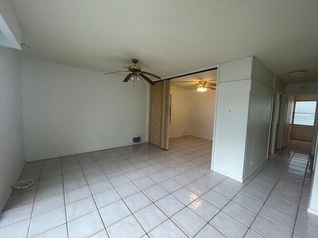 Photo - NA PALI GARDENS 2/2/1+den W/D, c-fan, lana... Unit h 6