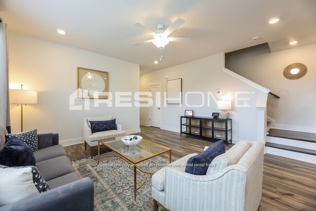 Photo - 142 Brooklet Trl