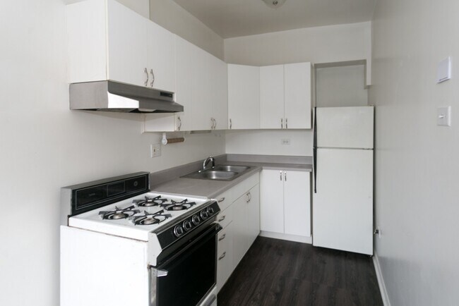 Photo - 5516 N Kenmore Ave Unit 504