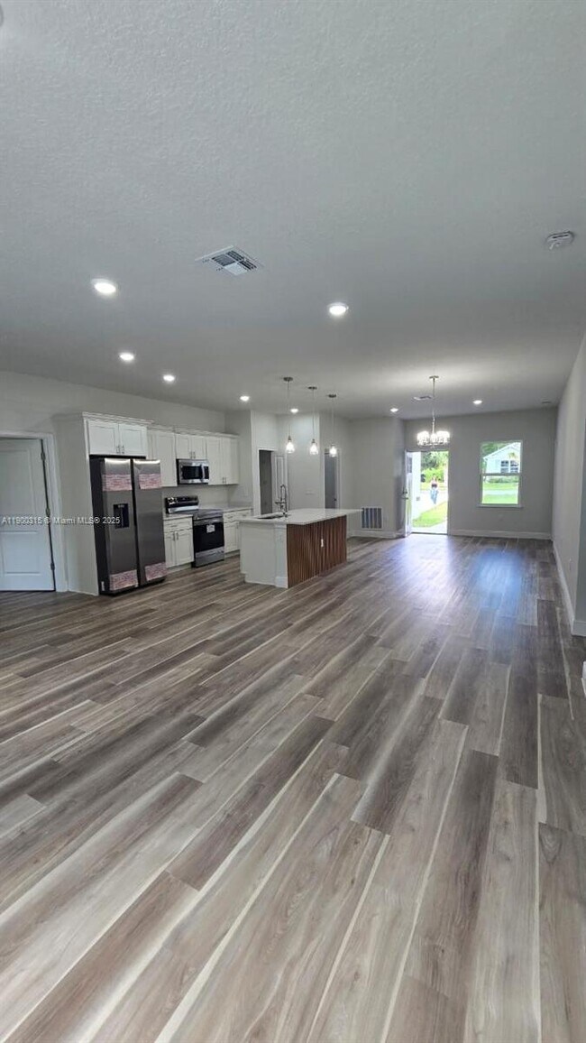 Photo - 16855 SW 18th Avenue Rd