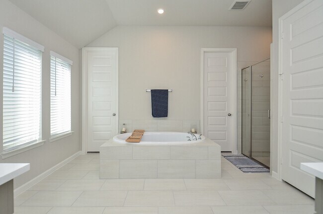 Photo - 30247 Gold Finch Pl