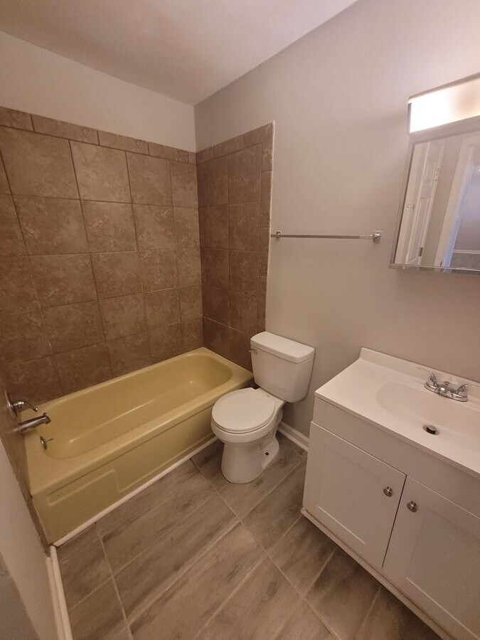 Photo - Camelot 1 bedroom condo