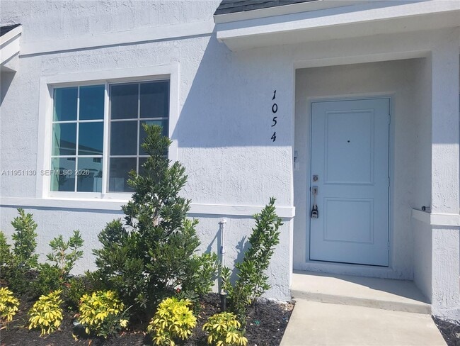 Photo - 1054 NW 6th St