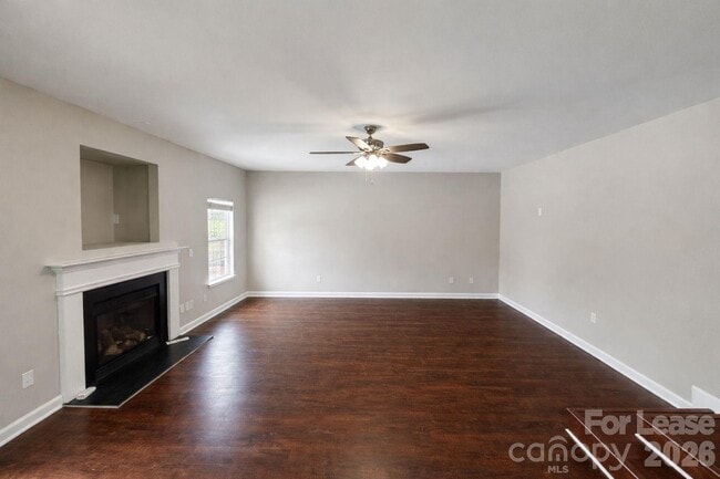 Photo - 10545 Barvas St