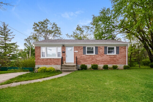 6046 Flyer Drive - 6046 Flyer Drive House