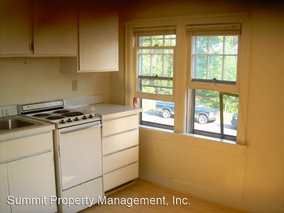 Photo - 801 Cottonwood St