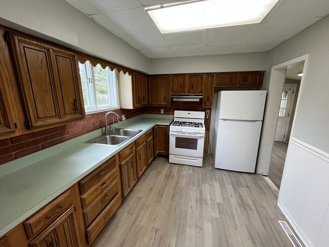 Photo - 8110 S Edwards Ave