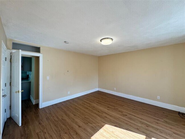 51 Beacon St