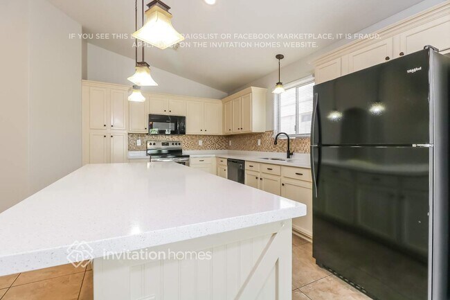 Photo - 10784 W Flanagan St