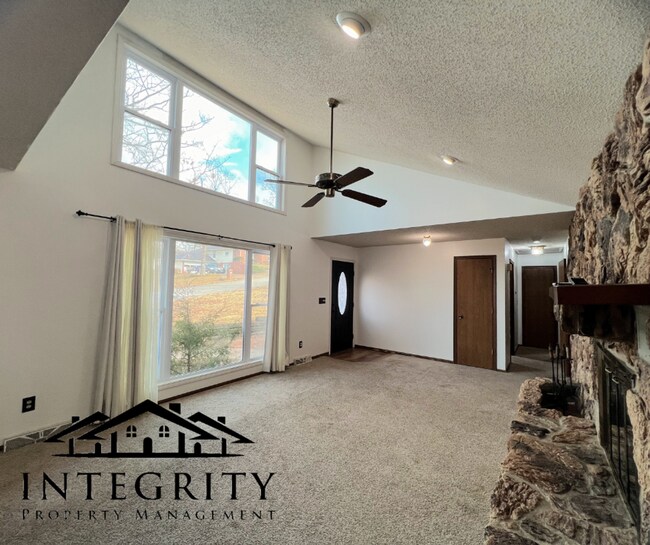 Photo - Charming Home Close to West Gate of FLW!
