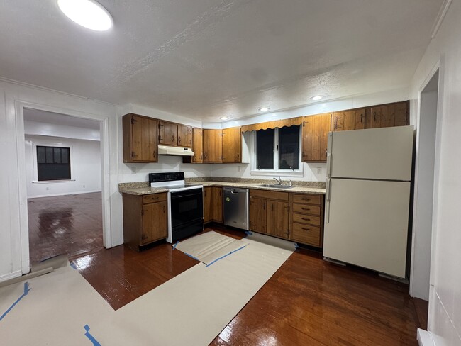 Photo - 375 N Elm St Unit 1