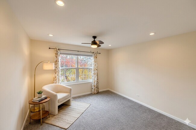 Photo - 147 White Branch Ct N