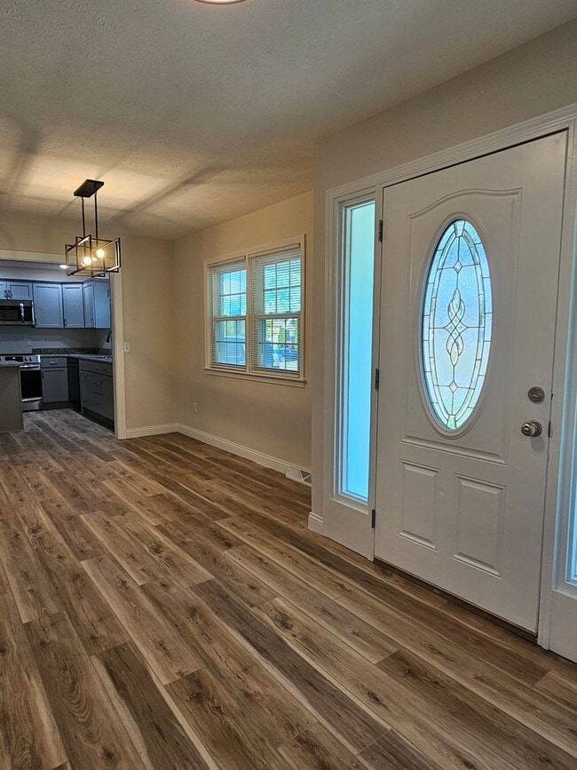 Photo - 395 W Crocus Dr