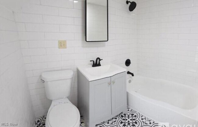 Photo - 3010 Daisy Ave Unit Up