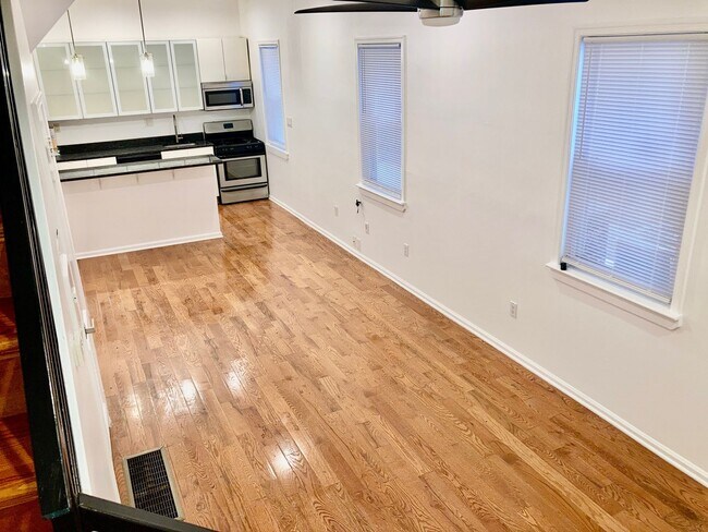 Photo - 1902 W Girard Ave Unidad #2R