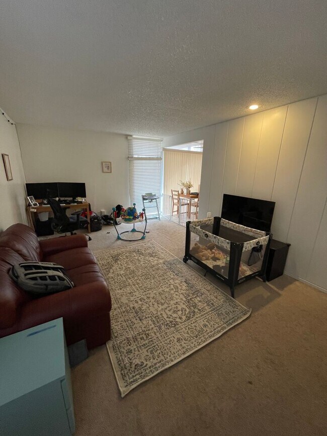 Photo - Spacious Ground Level 2 Bedroom 1 Bath Unit 1