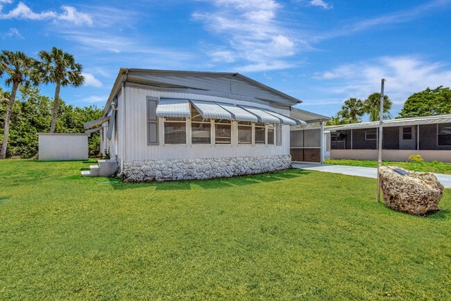 Photo - 4072 74th St N