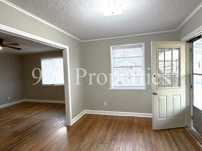 Photo - 4199 Atwood Ave