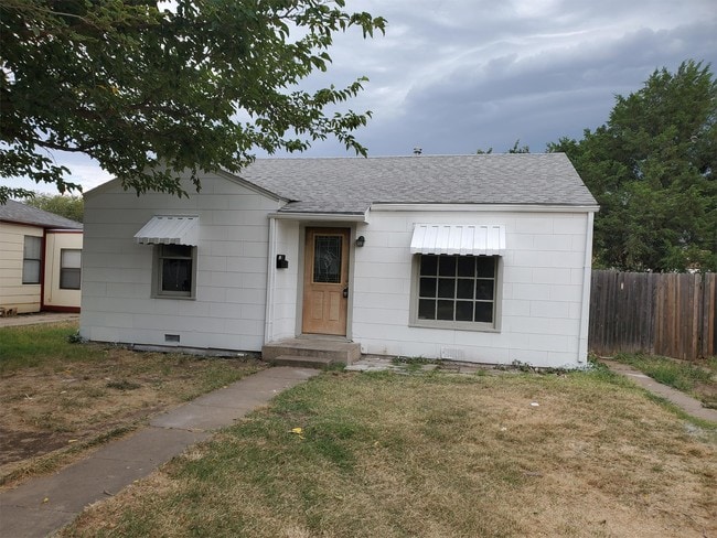 Building Photo - 4002 S Van Buren St