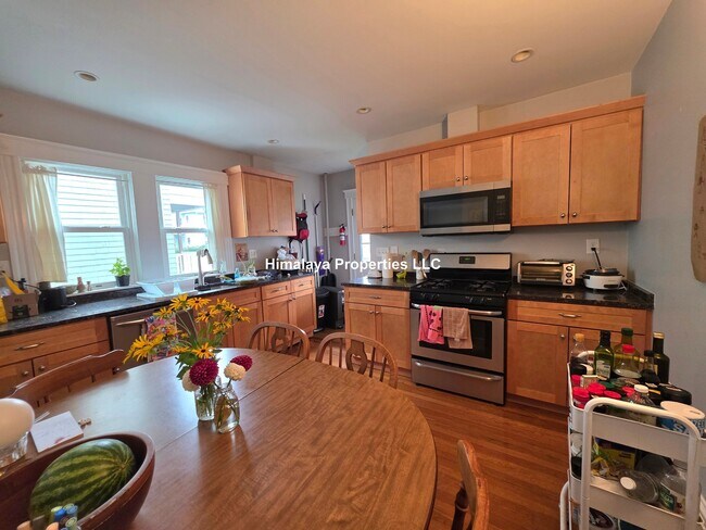 Photo - 64 Frederick Ave Unit 1