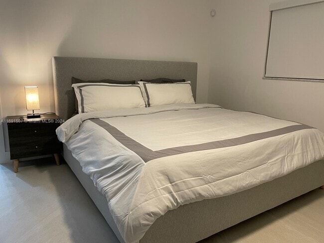 Photo - 4516 Madison St