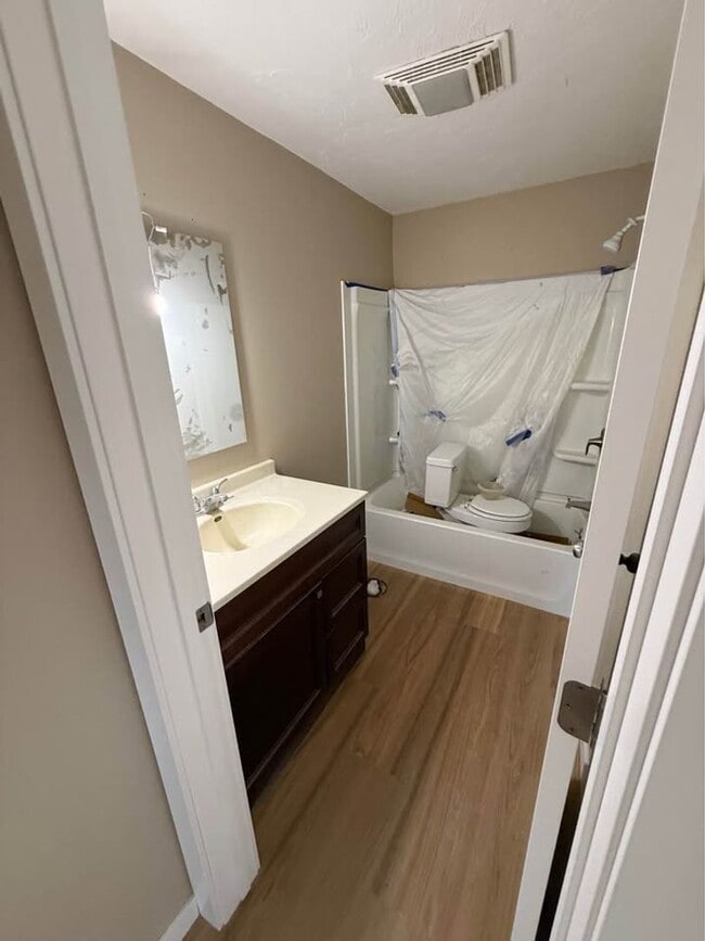 Photo - 208 Park St N Unit 3