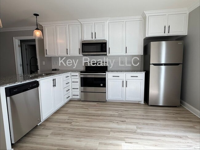Photo - 3211 Stimson Ave