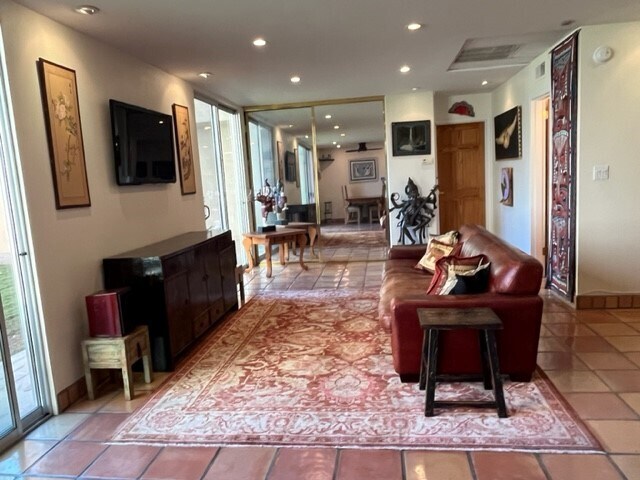 Photo - 100 S Doheny Dr Unidad 214 Rental