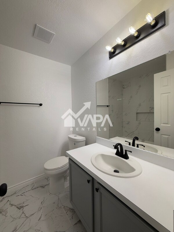 Photo - 9159 Everton