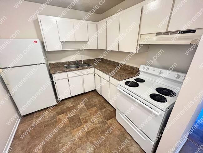 441 Harding Pl Unit B9