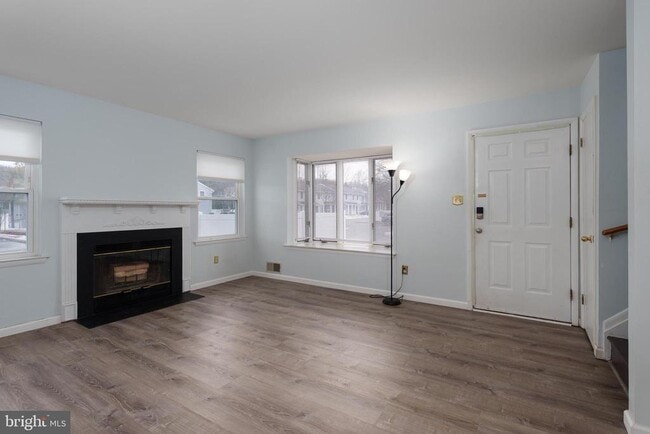 Photo - 187 Jonathon Dayton Ct