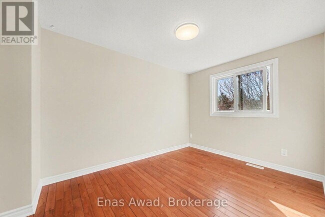 Photo - 2001 Kelden Crescent