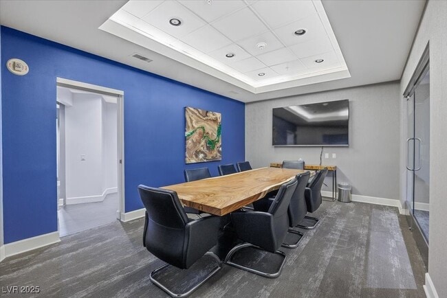 Building Photo - 200 W Sahara Ave Unit 3312