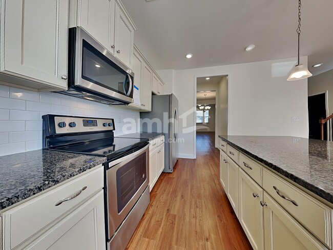 Photo - 6835 Thistle Down Dr