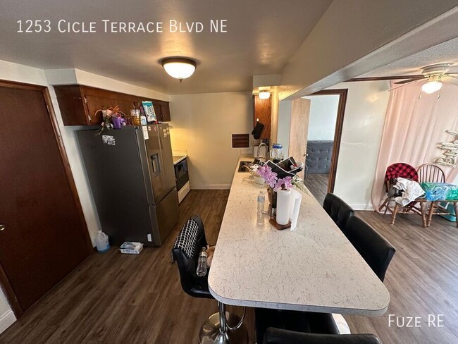 Photo - 1253 Circle Terrace Blvd NE