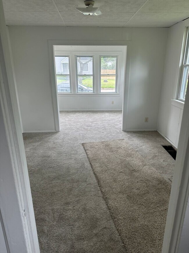 Photo - 1102 Allendale Ave Unit 1 Down