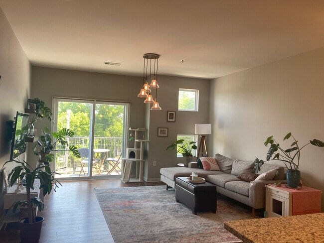 Photo - 1122 Litton Ave Unit 319