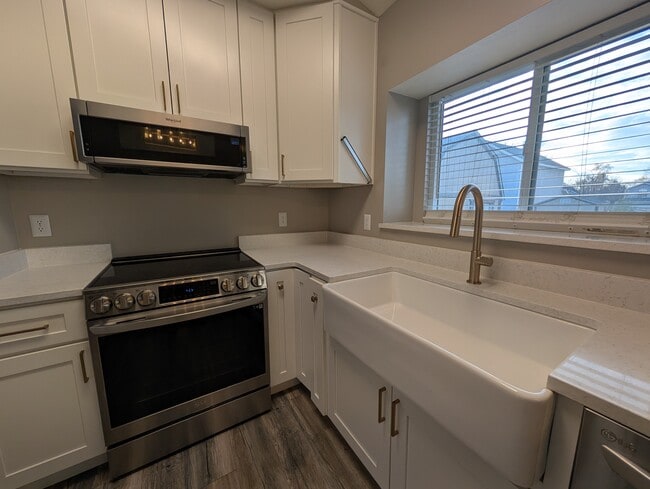 Photo - 618 S Jake Garn Blvd