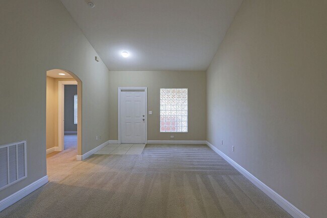 Photo - Villas at Venezia 4160-202 Apartamento Unidad 4160 Castilla Circle, 202