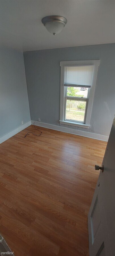 1 br, 1 bath House - 436 Wood Street 436-1 - 1 br, 1 bath House - 436 Wood Street 436-1