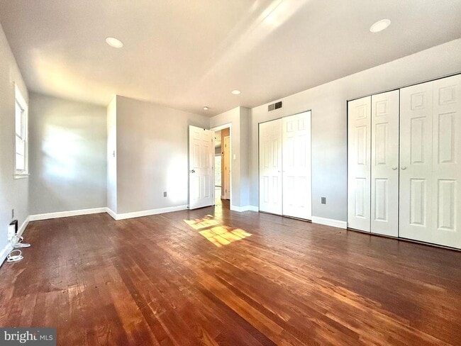 Photo - 4537 Kingston Rd