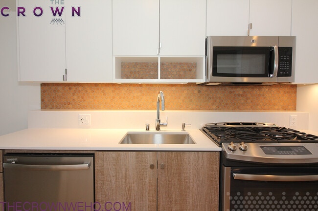 Photo - Crown Apartments