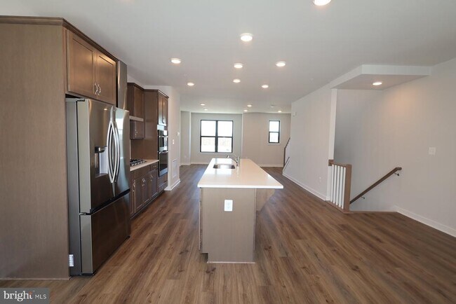 Photo - 5014 Henry King Wy