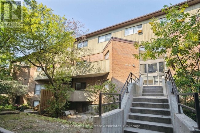Photo - 2035 South Millway