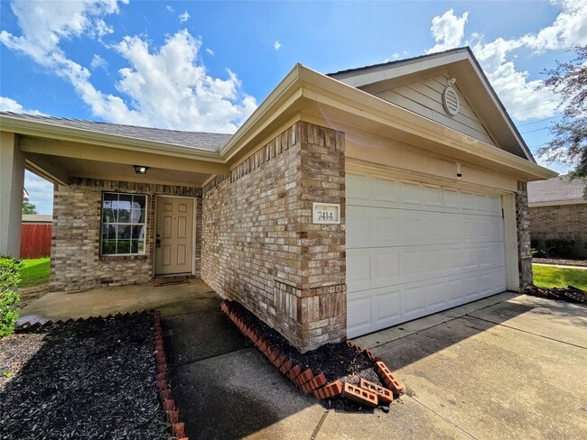 Building Photo - 7414 Fox Knoll Ln Rental